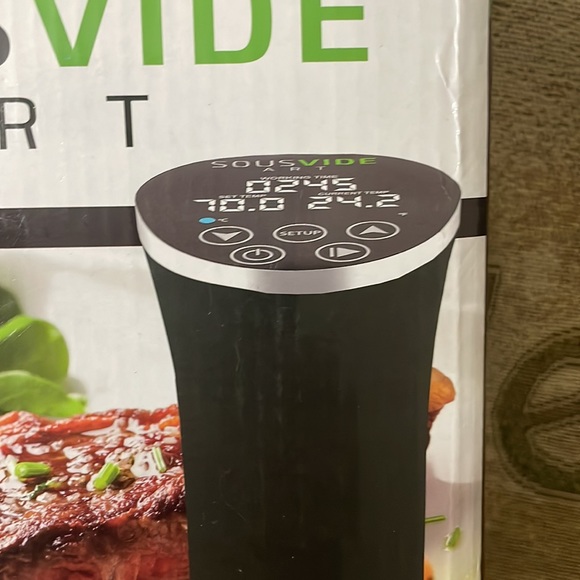 Sous Vide Immersion Cooker Digital Display 1000w w/ Bonus Cookbook NEW - Picture 2 of 4